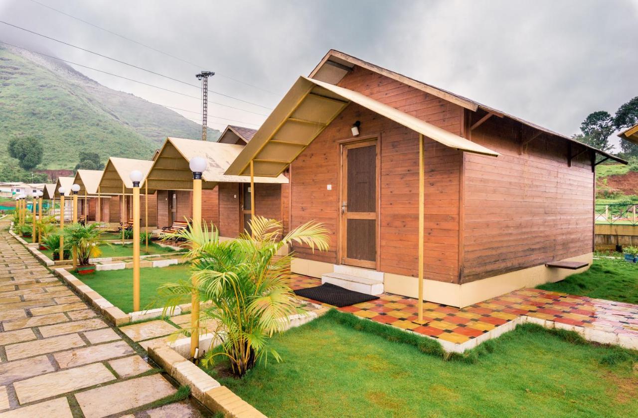 1 India Resort, Igatpuri Esterno foto