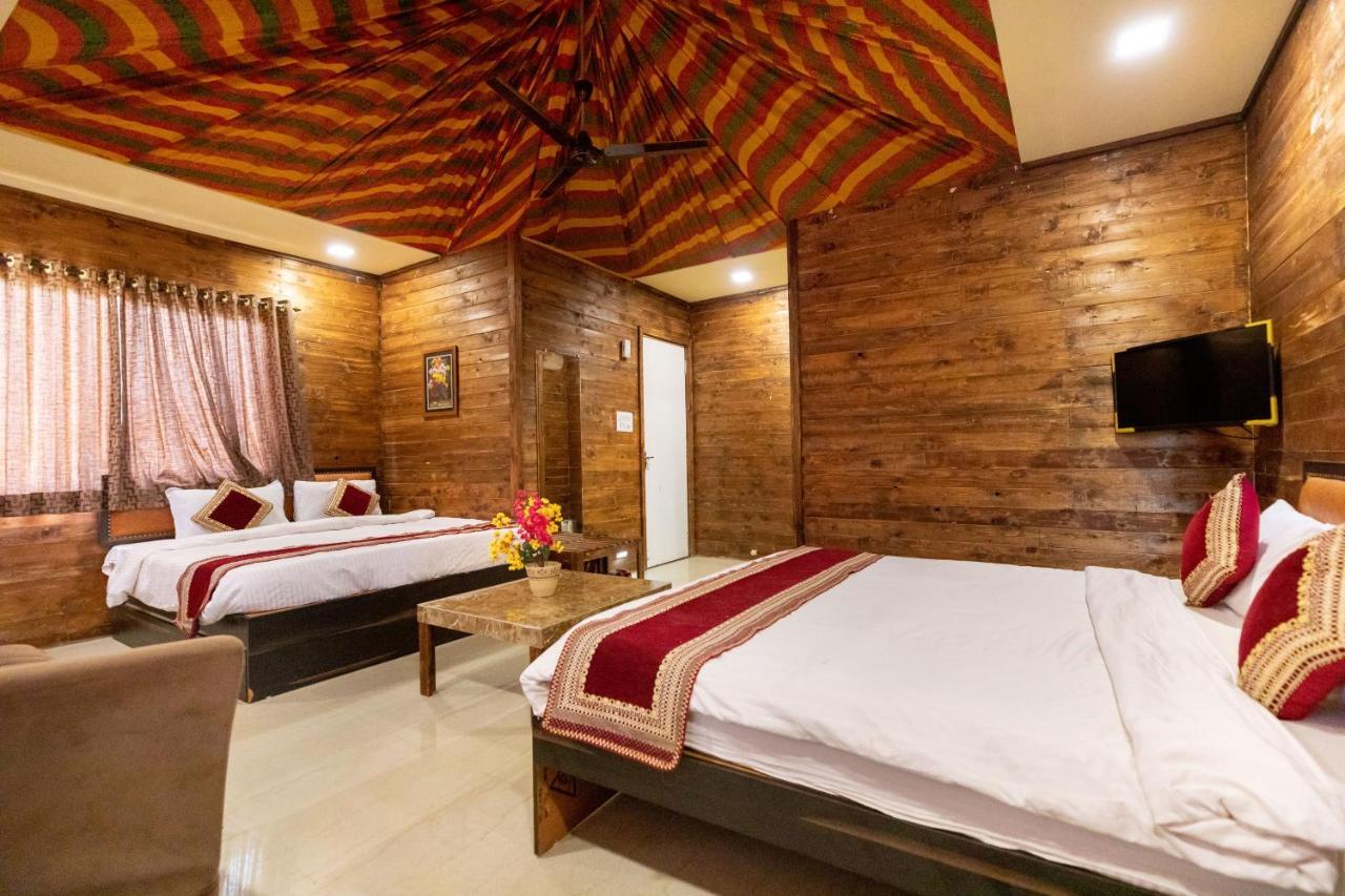 1 India Resort, Igatpuri Esterno foto