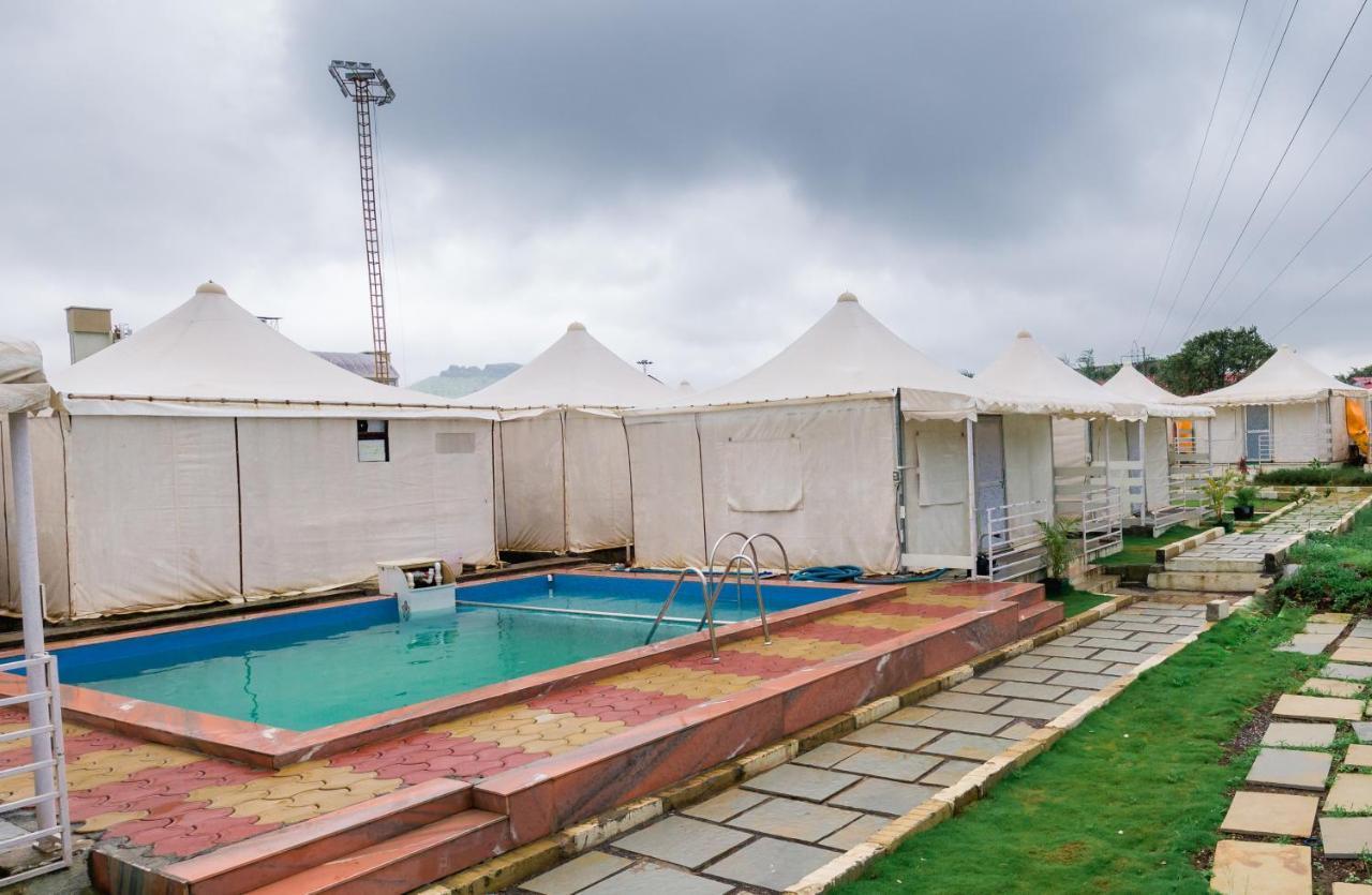 1 India Resort, Igatpuri Esterno foto