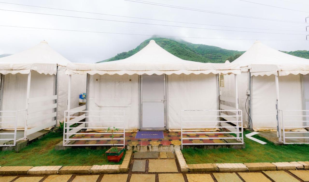 1 India Resort, Igatpuri Esterno foto